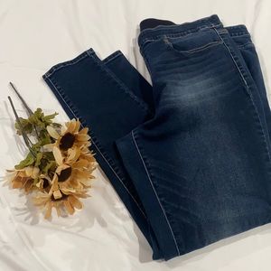 Maurices Skinny Jegging